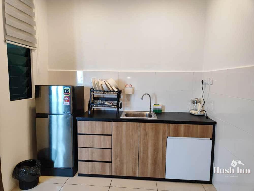 Hush Inn At Itcc Manhattan Suites كوتا كينابالو المظهر الخارجي الصورة